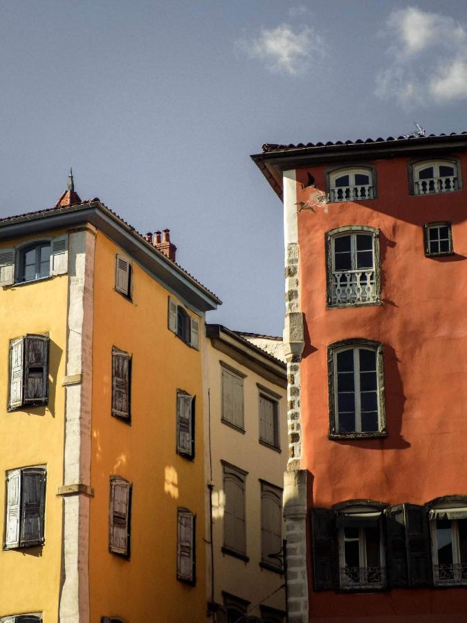 Maison Au Loup - Superbe Ancien Hotel Particulier Du Xvie Siecle Au Coeur De La Vieille Ville Du Puy Le Puy-en-Velay Экстерьер фото