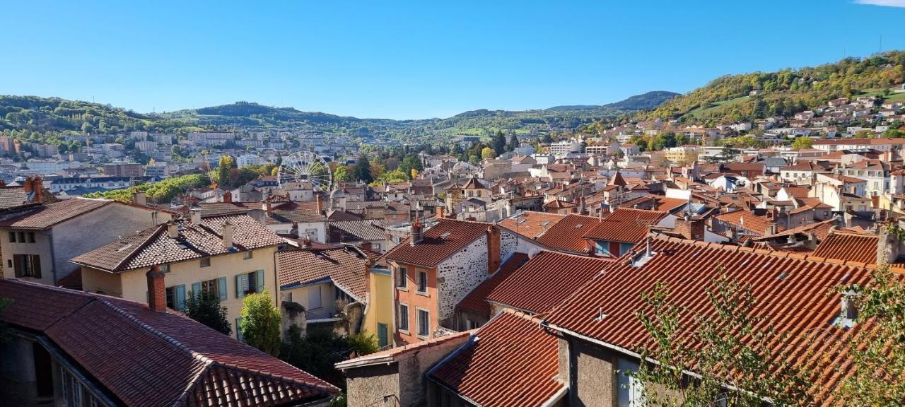 Maison Au Loup - Superbe Ancien Hotel Particulier Du Xvie Siecle Au Coeur De La Vieille Ville Du Puy Le Puy-en-Velay Экстерьер фото